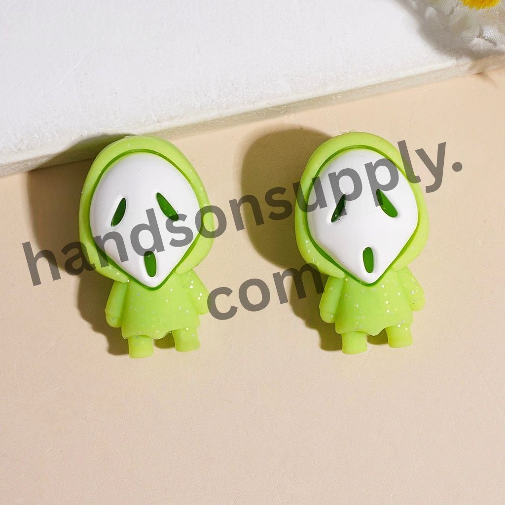 3D White Horror Mask Ghost Character Silicone Focal Beads with Silver Glitter Cloak, Halloween Theme, 30MM
