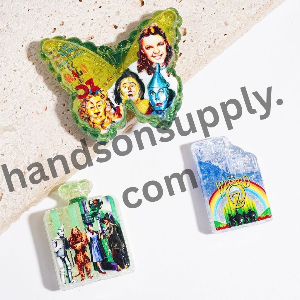 Charming Fantasy Fairy Tale Character Adventure Series Crackle Acrylic Beads & Pendants, Random Mix