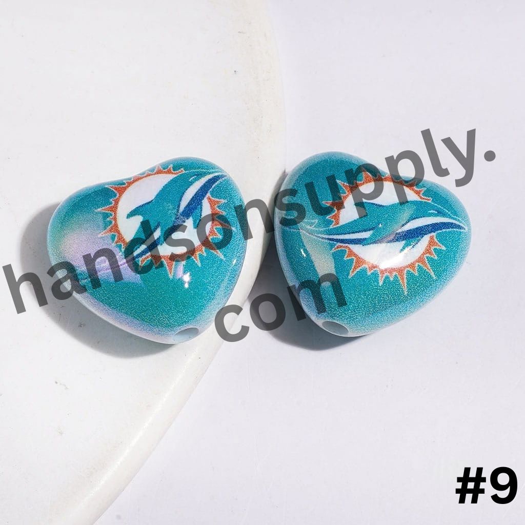 UV-Coated Heart-Shaped American Football Team Logo Series Acrylic Beads, 18*20MM