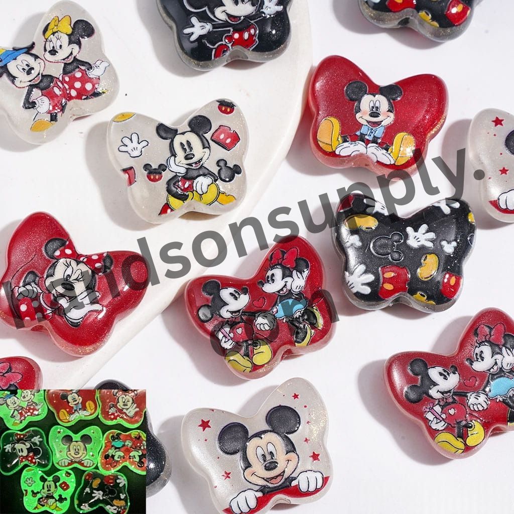 Luminous Cat-Eye Design Glittery Classic Cartoon Mouse Boy and Girl Characters Acrylic Beads, 21*25MM, Random Mix