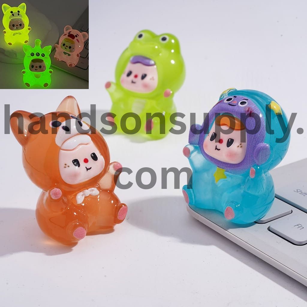 Luminous Toy Adventure Character Hat Series in Jelly Colors, Acrylic Figurine Baby Beads Random Mix