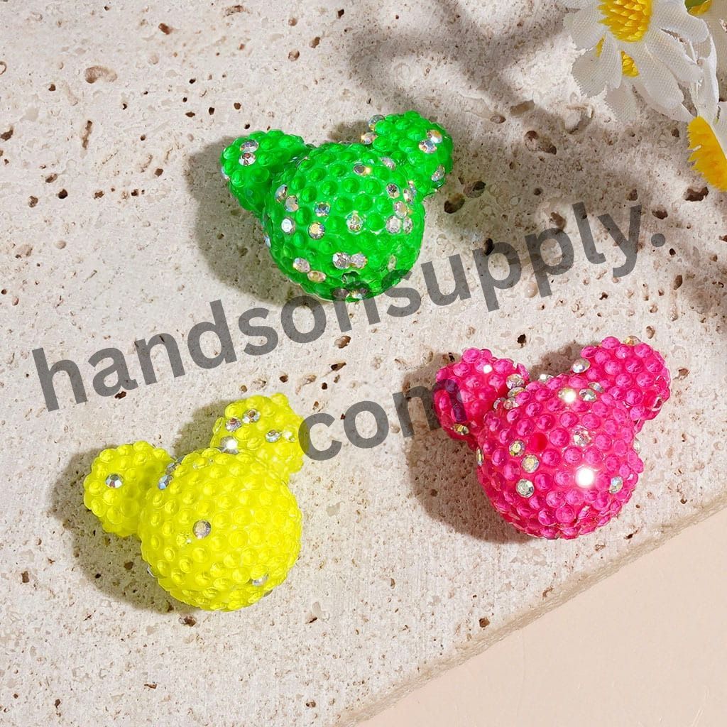 Cute Mouse Head Design with Rhinestone Clay Beads, 22×24MM, Assorted Colors, Random Mix