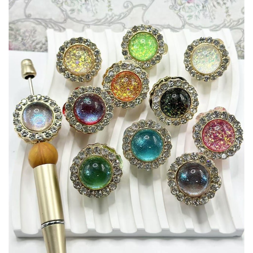 Delicate Gold Alloy Loop Ring with Large Pearl Inside, Shiny Rhinestones, and Clay Beads, Random Mix, Around 26*25MM