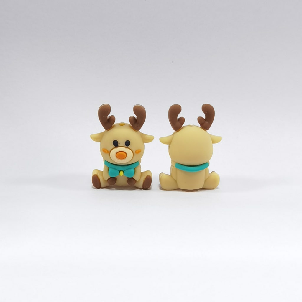 3D Christmas Elk Charms Cute Acrylic Silicone Beads with Festive Antlers, Random Mix