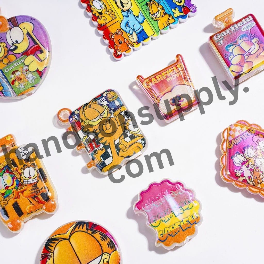 UV-Finished Sleepy & Playful Expression Cat Character Series Acrylic Beads & Pendants, Random Mix