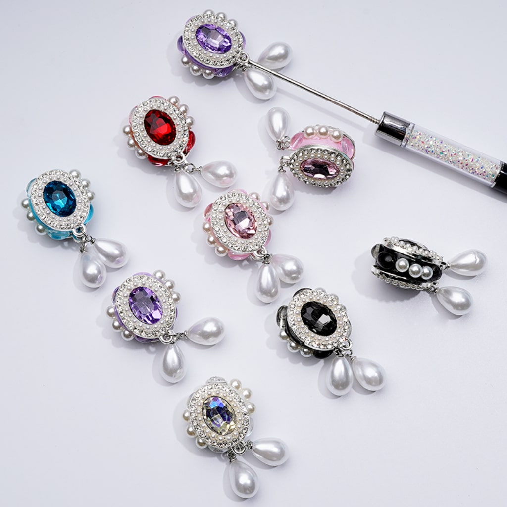 Silver Alloy Delicate Fancy Oval Shape Frame Large Red Rhinestone Inside with Mini Clear Rhinestones White Pearls Pendants Clay Beads, Around 27*48MM