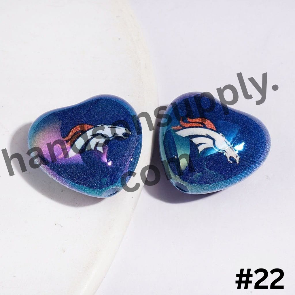UV-Coated Heart-Shaped American Football Team Logo Series Acrylic Beads, 18*20MM