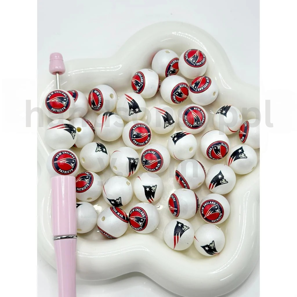 NE Football Theme White Round 16MM Random Mix Frosted Acrylic Beads