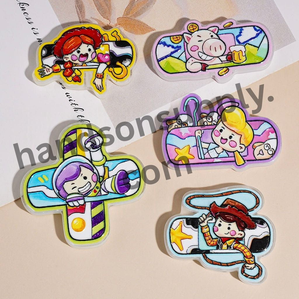 Cute Cartoon Lively Adventure Toy Character Series, Acrylic Beads, Assorted Designs, Random Mix