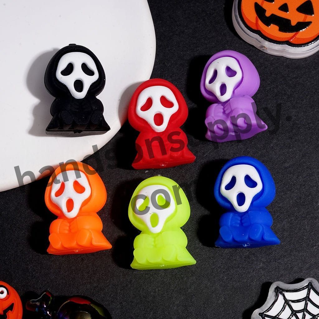 Cute Halloween Ghost Face Mask Character Silicone Focal Beads, 26MM, None Color, Random Mix