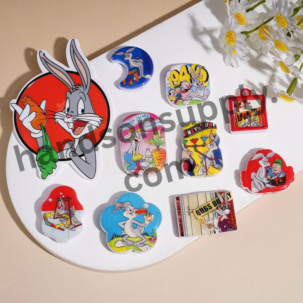 Bugs Looney Bunny Pig Elder Man Cartoon Series Acrylic Beads for Pendants, Assorted Shapes, Random Mix