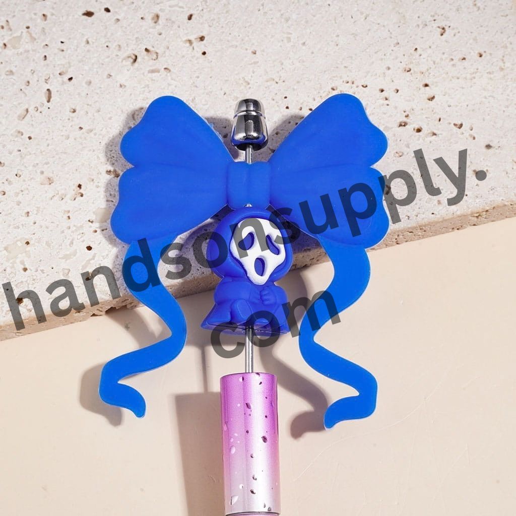 3D Spooky Horror Mask Character with Cloak Halloween Theme Silicone Focal Beads, 19*26MM, Multi-Color (Please Read Description)