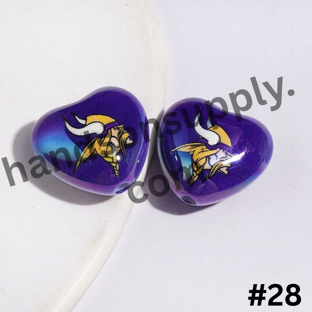 UV-Coated Heart-Shaped American Football Team Logo Series Acrylic Beads, 18*20MM