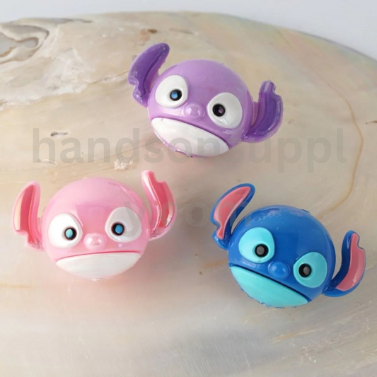 Vivid Stitc Cartoon Head Disne Acrylic Beads Around 30x20MM Random Mix Cute Design