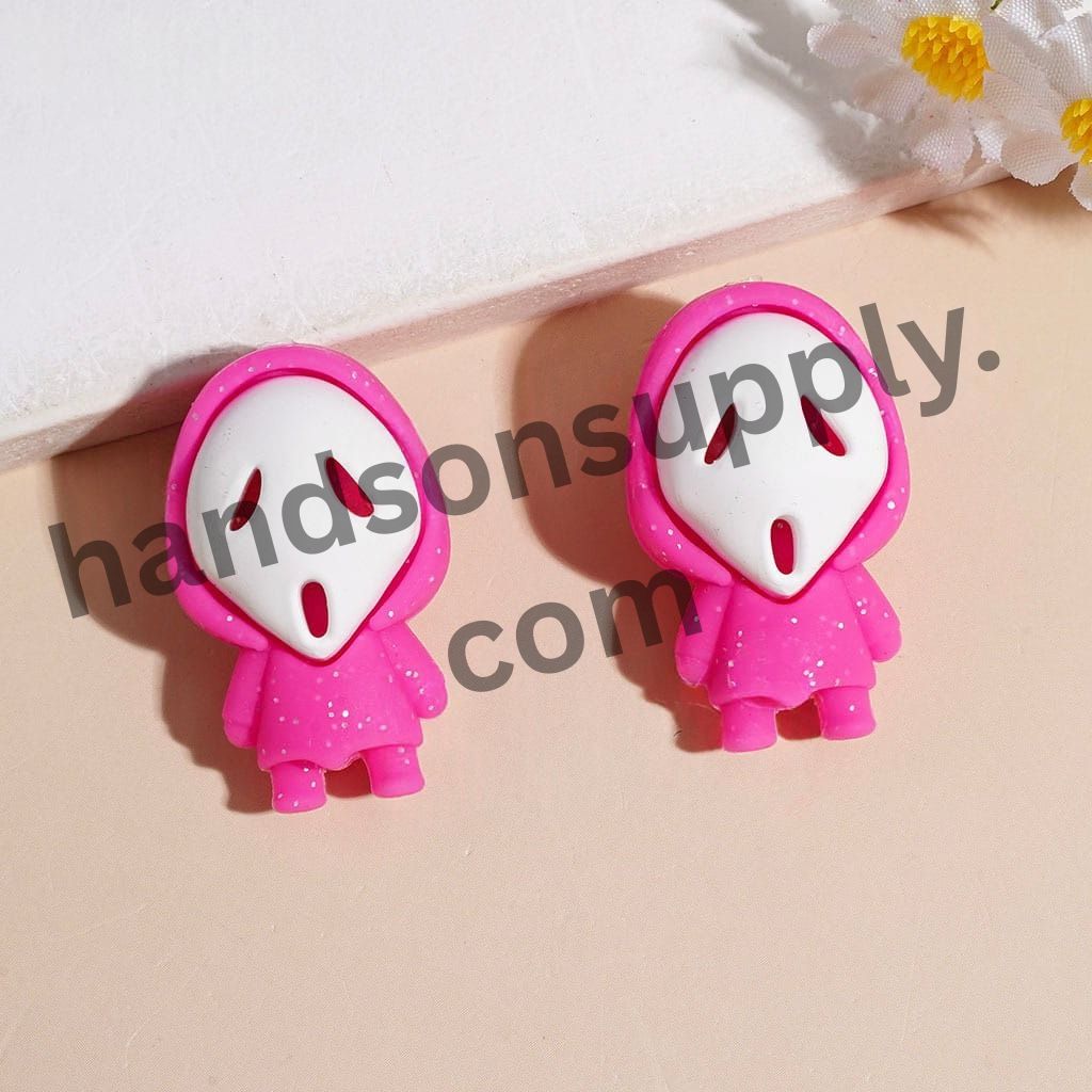 3D White Horror Mask Ghost Character Silicone Focal Beads with Silver Glitter Cloak, Halloween Theme, 30MM
