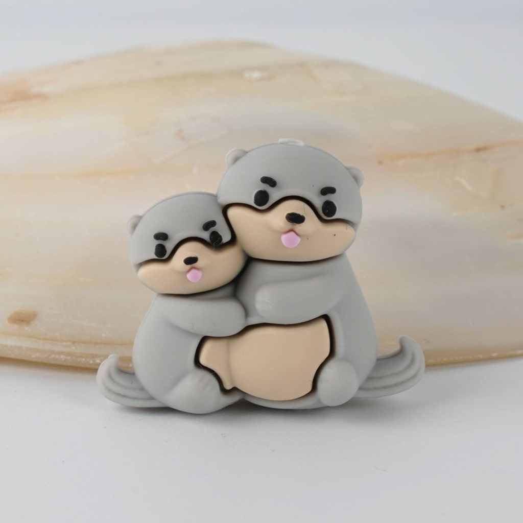 3D Cute Mom and Baby Otter Bank Beaver Silicone Focal Beads