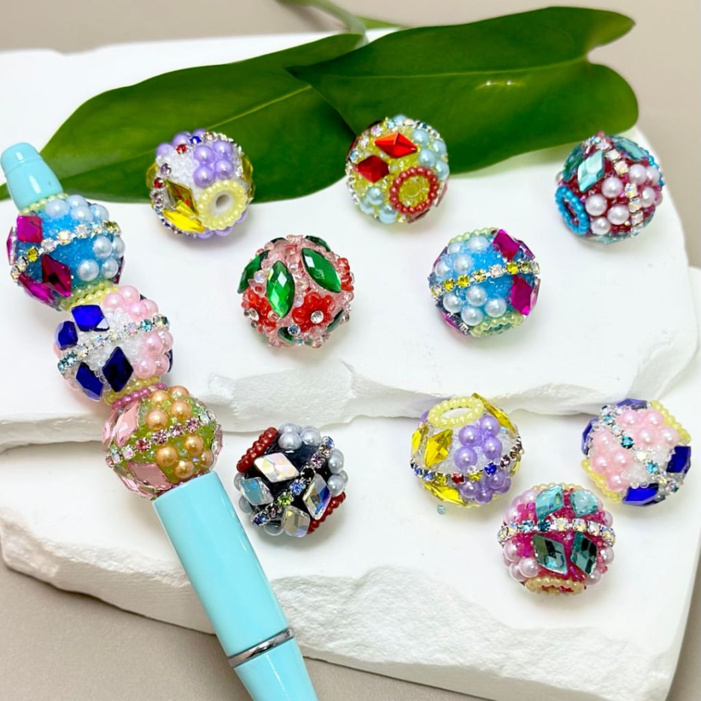 Rhinestone Chain Colorful Shiny White Pearls Diamond Shape Rhinestones Round Sugar Acrylic Beads, Random Mix, 20MM