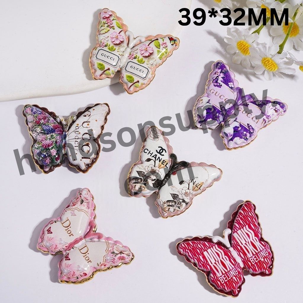 Elegant Luxury Fashion and Flower Print with Gold Border Acrylic Beads , 39*32MM Random Mix