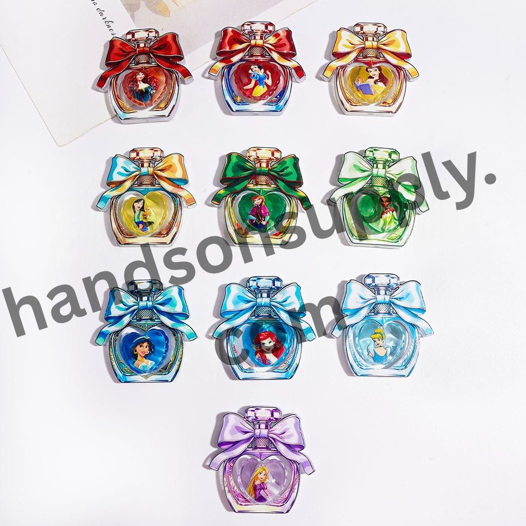 Elegant Hollowed Perfume Bottle with Bowtie Frame and Royal Princess Character Printed Heart-Shaped Acrylic Beads Collection Set, Random Mix