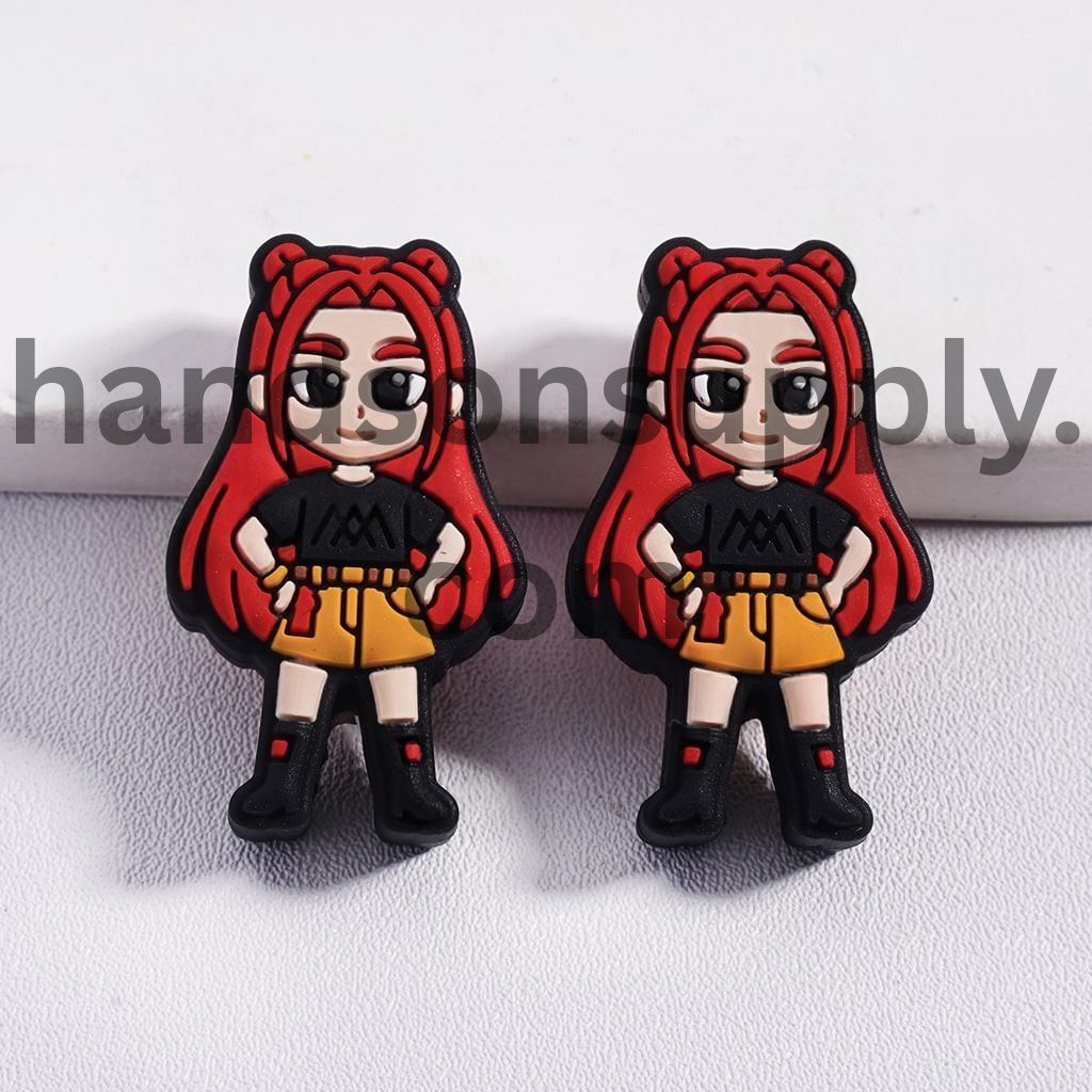 Girl Band with Various Colors Hair Wearing Fashionable Clothes Silicone Focal Beads