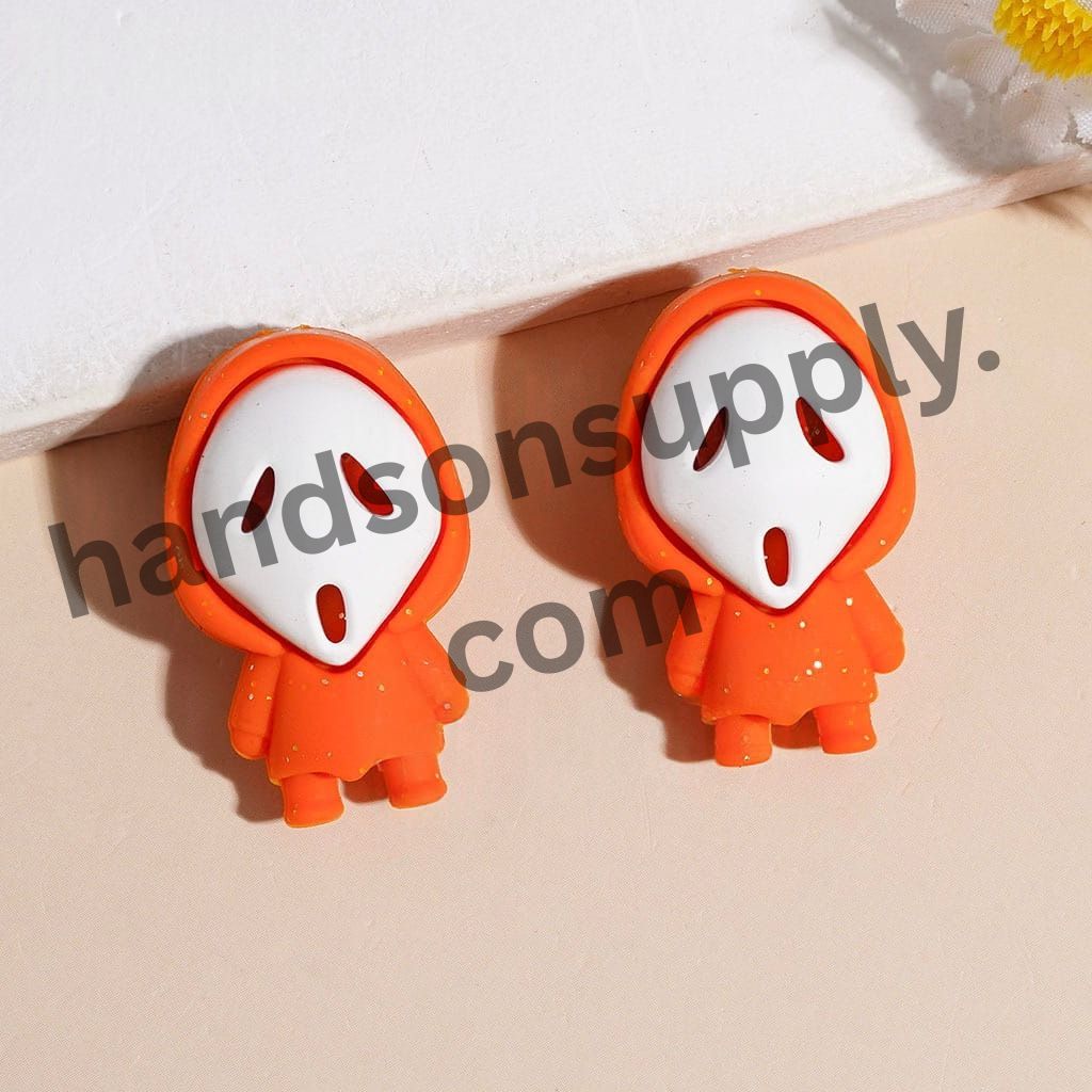 3D White Horror Mask Ghost Character Silicone Focal Beads with Silver Glitter Cloak, Halloween Theme, 30MM
