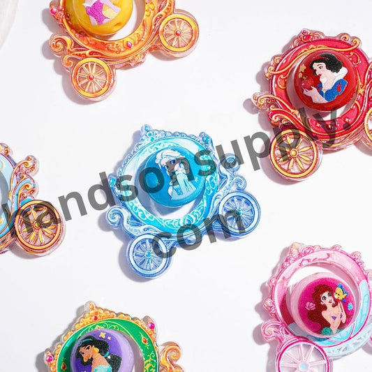 Classic European-Style Hollowed Carriage Royal Princess Character Printed Acrylic Beads, Multi-Color, Random Mix