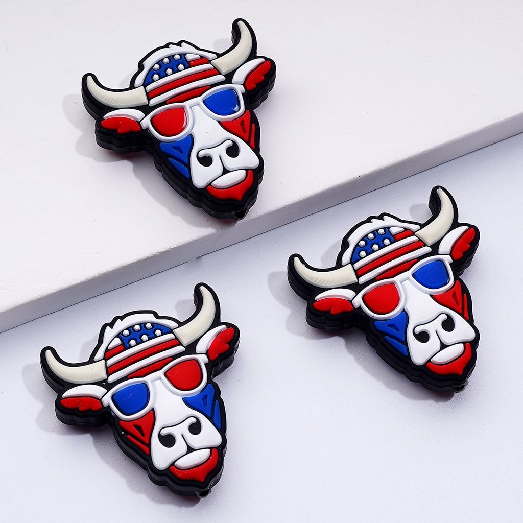 Patriotic Cow Head Silicone Focal Beads with Glasses & USA Flag Design, Ideal for 4th of July Crafts