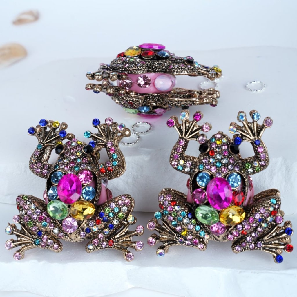 Charming Gold Frog Clay Beads with Sparkling Rhinestones, Approx. 48x47MM, Fancy Metal Alloy Design