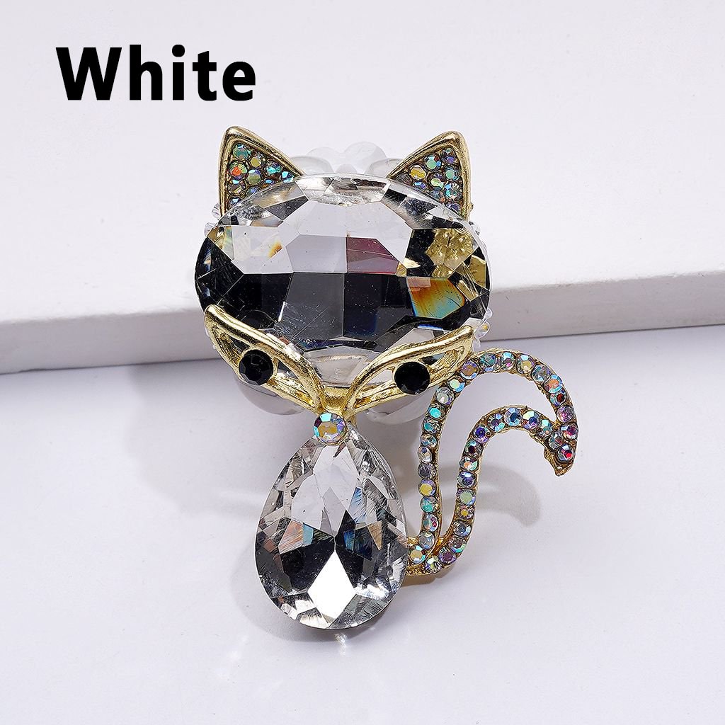 Elegant Gold Alloy Fox Charm with Sparkling Rhinestones, White Pearls & Decorative Clay Beads – Flowers, Butterflies, Snowflakes & Hearts 46*32*26MM