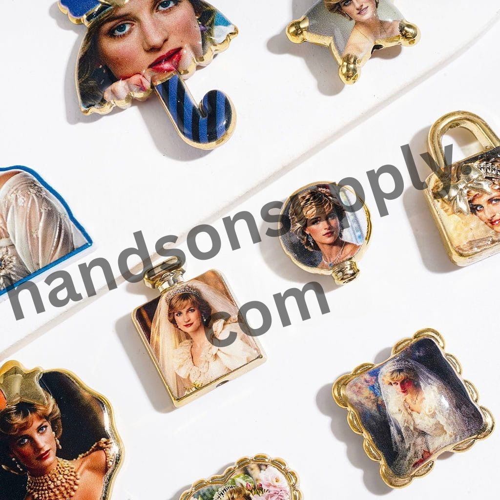 Elegant Royal Icon Princess Diana Portrait with Gold Edge Detail Acrylic Beads and Pendant, Random Mix