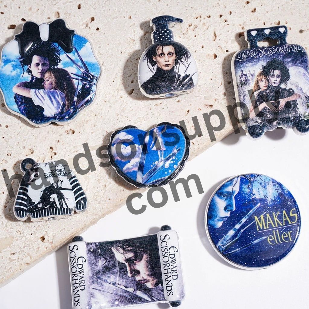 Gothic Movie Character Lonely Scissorhands Robot Series Silver-Tone Edging Acrylic Beads and Pendants, Random Mix