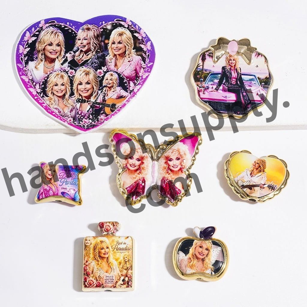 Famous American Country Singer Portraits with Gold-Tone Edges Acrylic Beads and Pendants, Random Mix