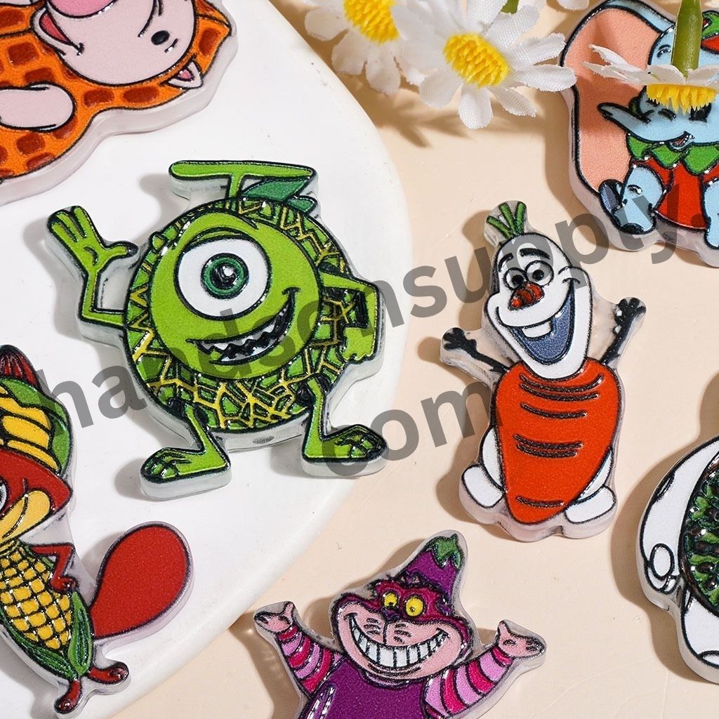 Colorful Fruit & Vegetable Shaped Animal Character Series Fox, Elephant, Cat, One-Eyed Monster, Snowman, Robot & Pig Acrylic Beads & Pendants, Random Mix