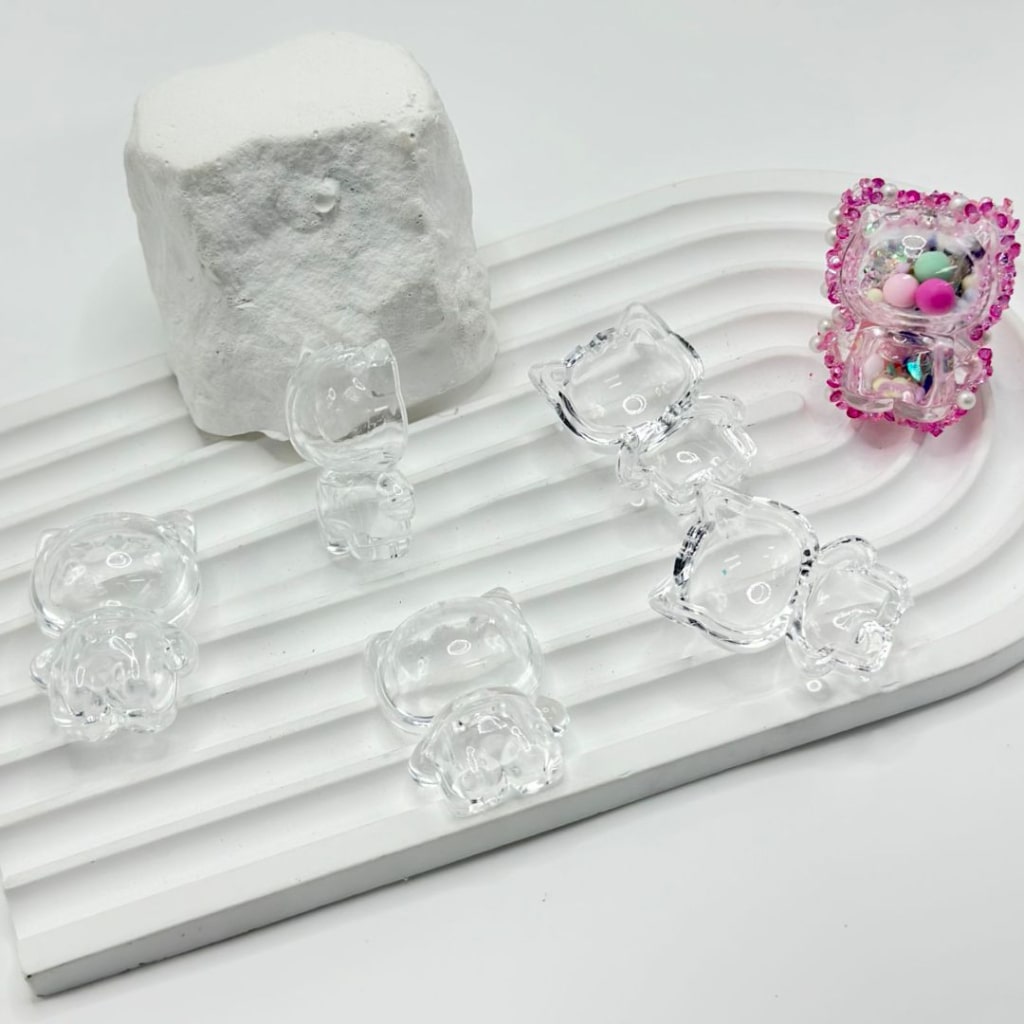 DIY Vivid Clear Hollow Cute Cat & Adorable Character Acrylic Beads, Around 35*25MM