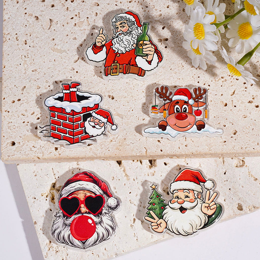 Acrylic Beads Christmas Series with Reindeer and Santa Claus Characters, Random Mix