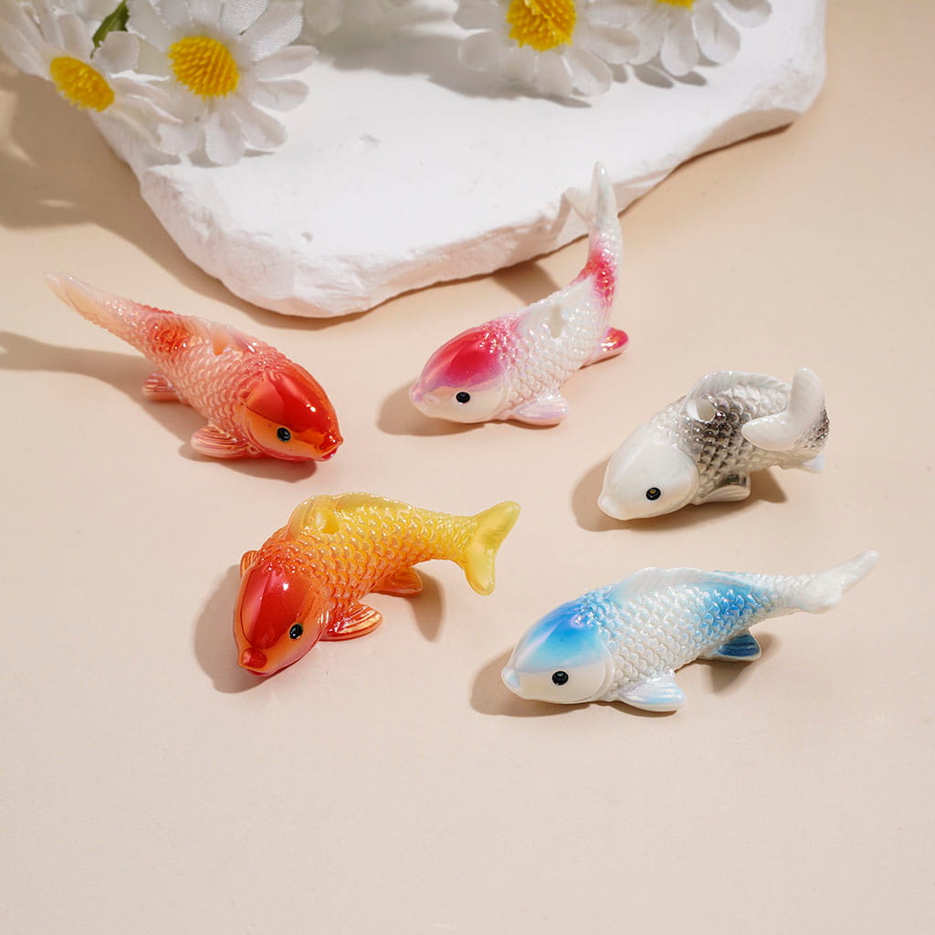 Colorful Realistic Koi Carp Fish with Shiny UV Finish Acrylic Beads, Multi-Color, Random Mix