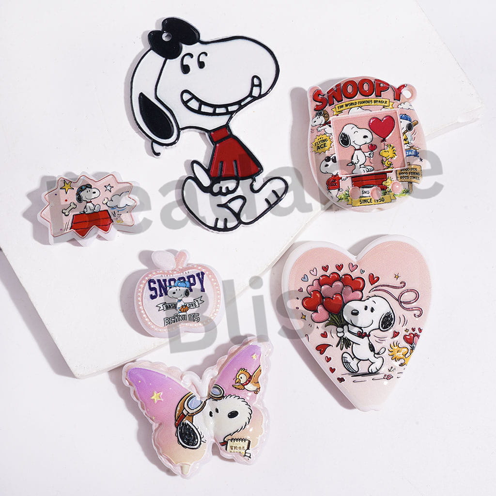 Beagle Dog Characters Series Acrylic Beads and Pendants, Random Mix