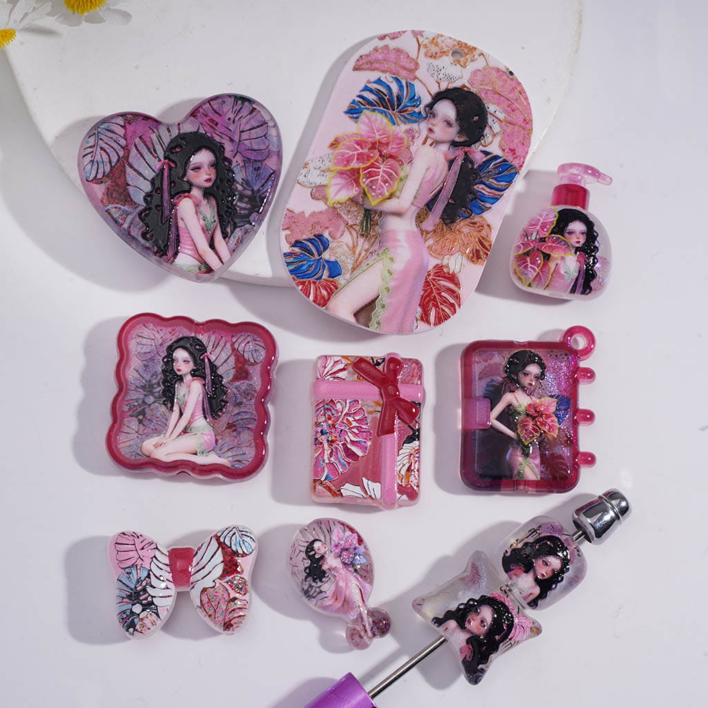 3D Beautiful Girl with Tropical Plant Prints Series in Various Shape & Designs Prints Acrylic Beads Pendants Random Mix