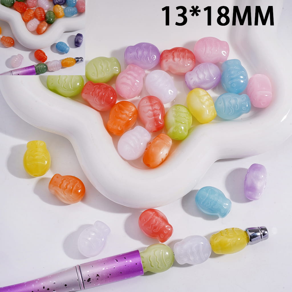 Cute Fish Shape Acrylic Beads in Cat Eye Style and Color Changing, 13*18MM, Random Mix