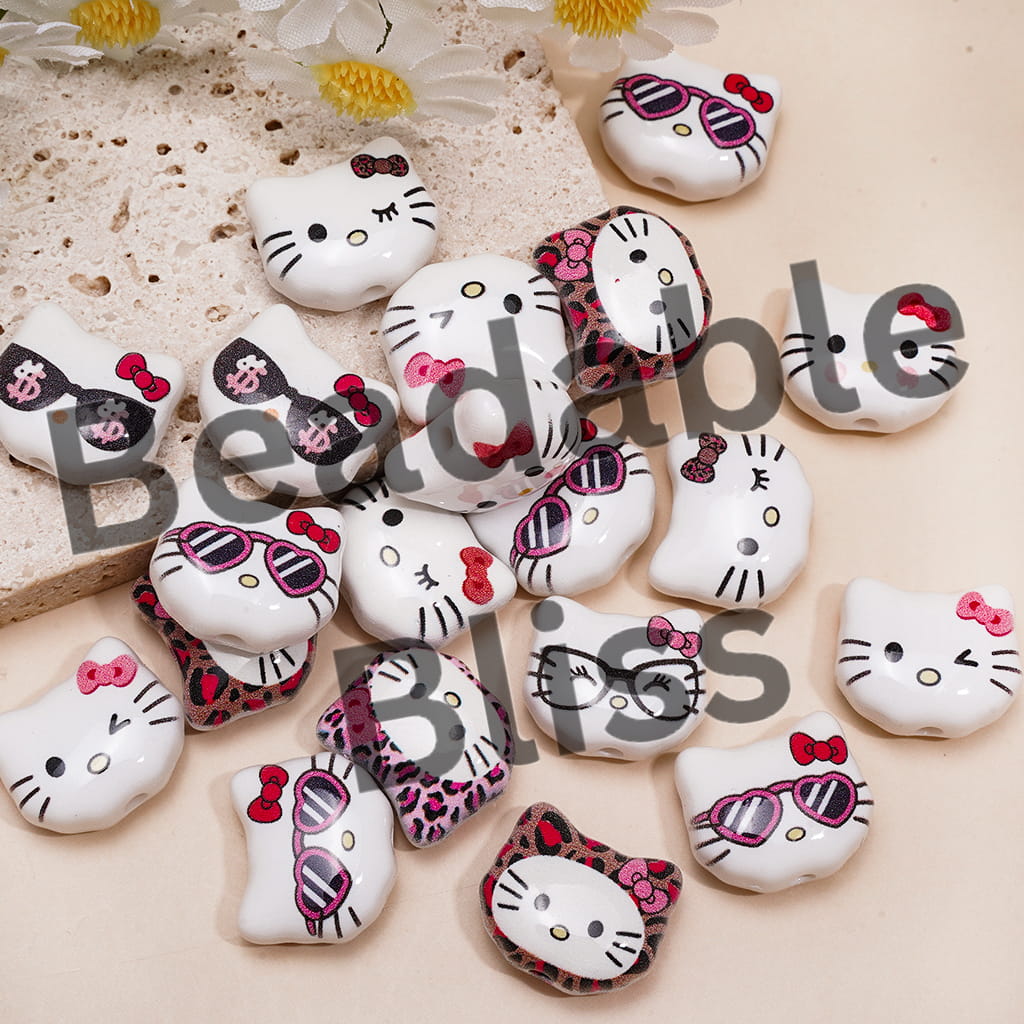 Acrylic Beads Cute Cat Character Head in Various Style, 16*14MM, Random Mix