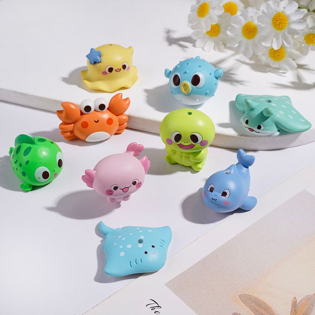 Acrylic Beads Cartoon Marine Animal with Octopus Pufferfish Fish Crab Turtle Dolphin, Random Mix