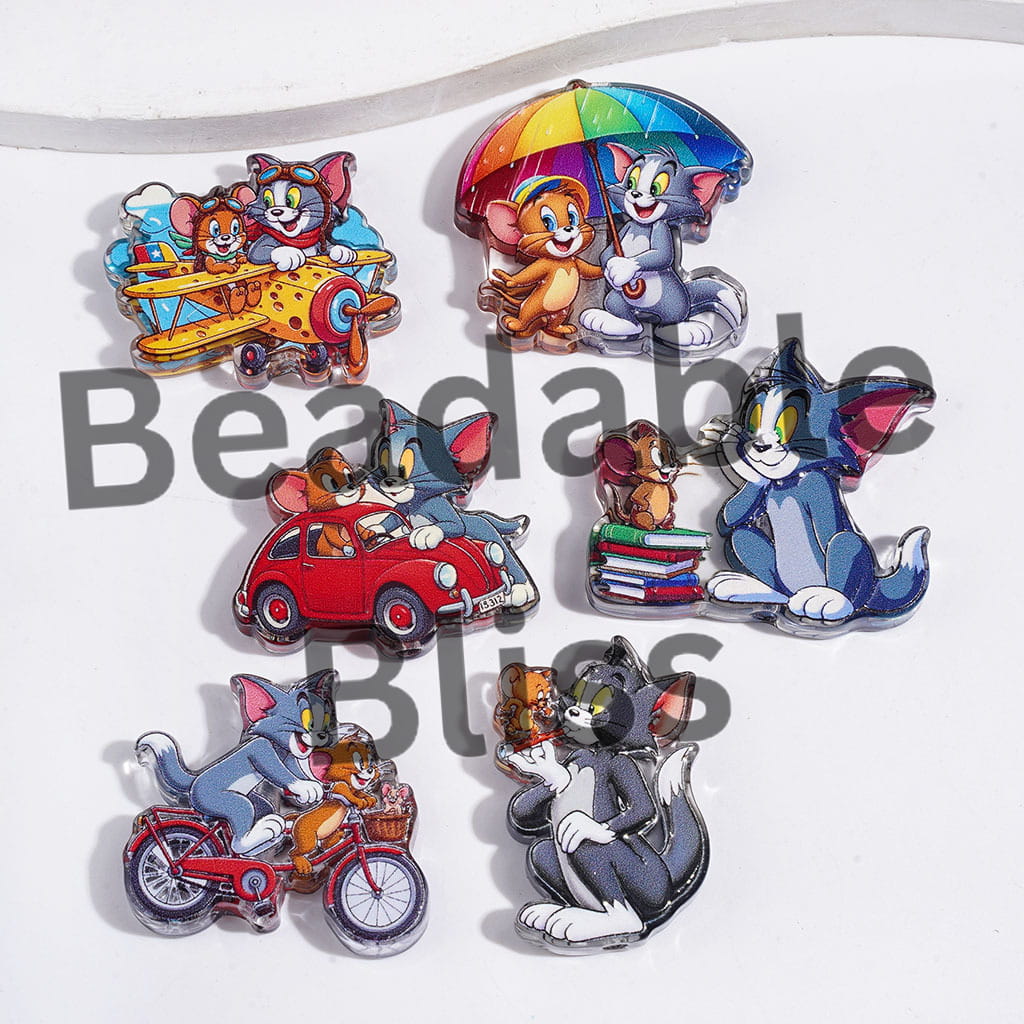 Semi-Clear Acrylic Beads with Boy and Girl Mouse Characters Print, Random Mix