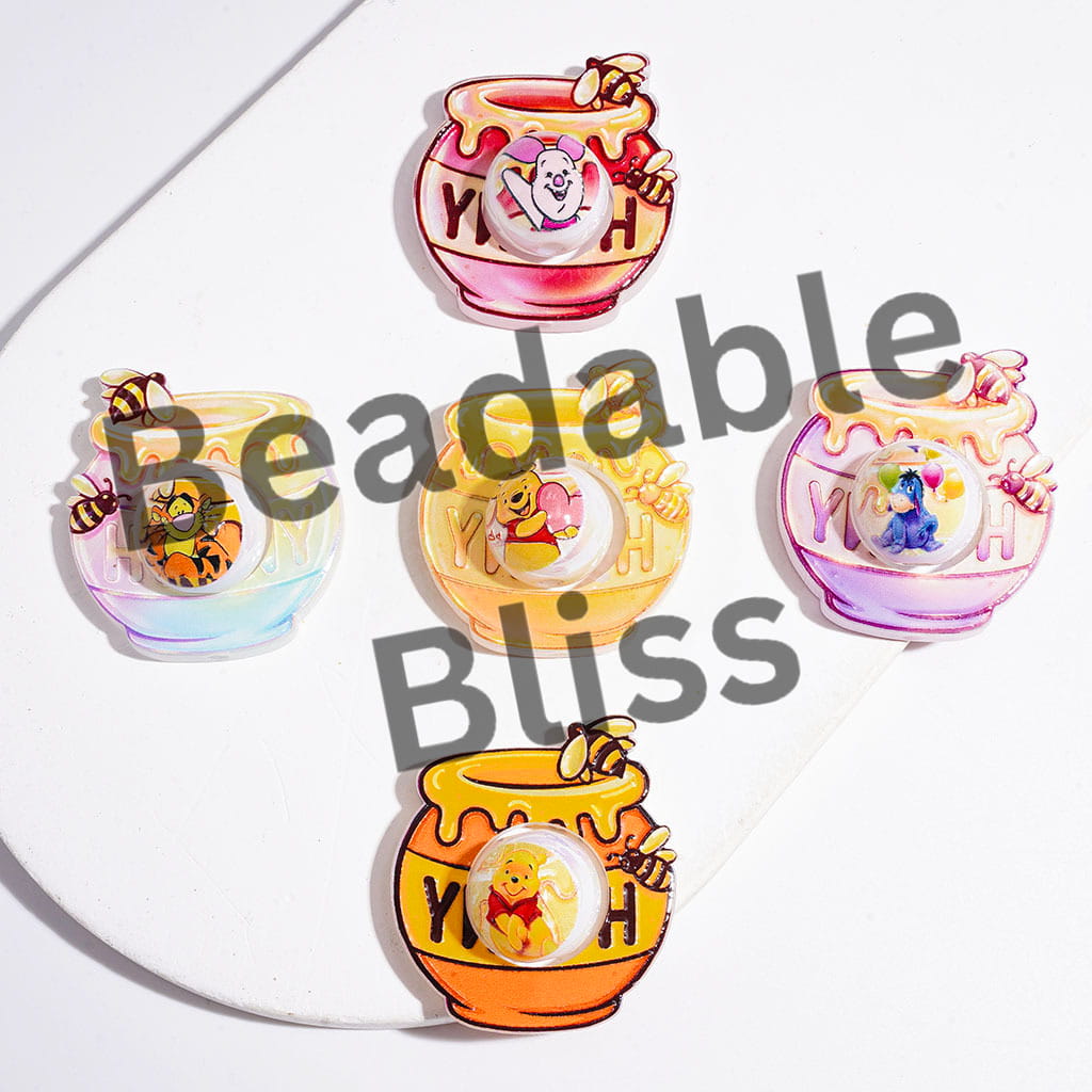 Acrylic Beads Hollowed Honey Pot and UV-Coated Round Beads, Classic Animation Honey Bear Character Series, Random Mix