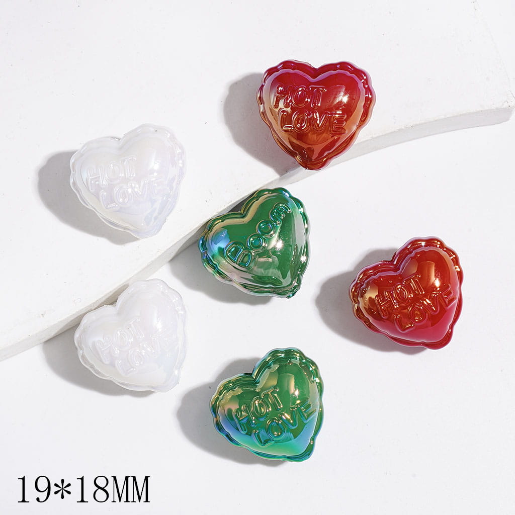 Christmas Heart Acrylic Beads with “Boom” and “HOT LOVE” Text, UV Finish, 19×18MM, Red Green and White, Random Mix