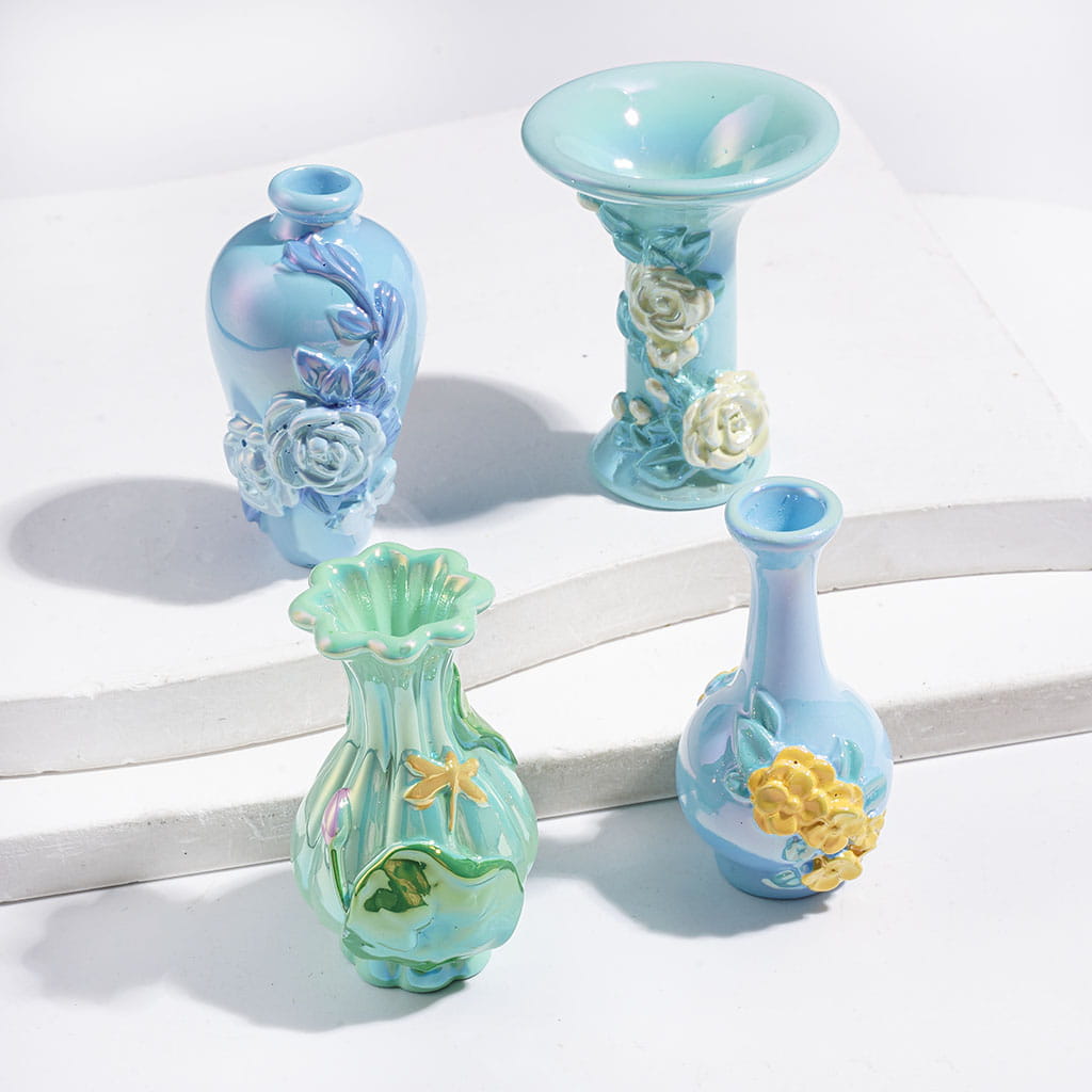 UV Coating Acrylic Beads Traditional Vase with Assorted Flowers, Random Mix