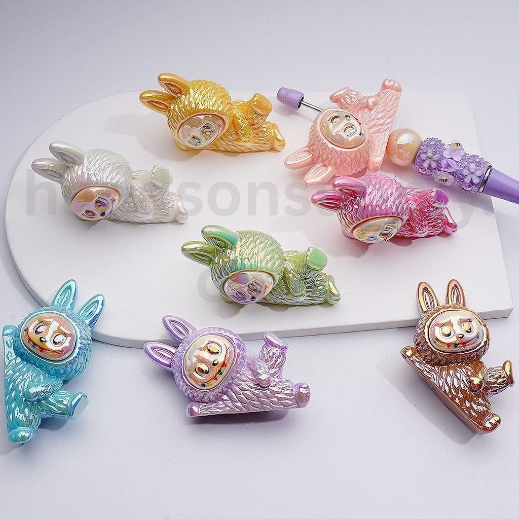 Cute Labub Lying on Its Side UV Coating Acrylic Beads, 62*42MM, Random Mix