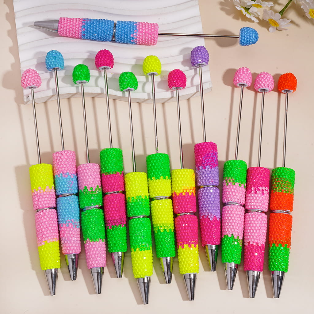 Beadable Clay Pens with Three-Layer Colored Rhinestones Covered the Entire Pens, Fluorescence