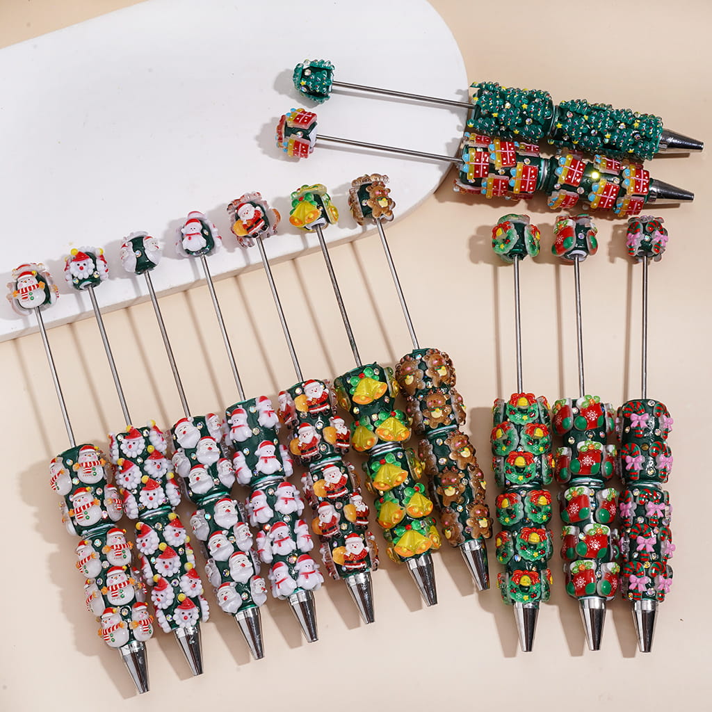 Christmassy Beadable Clay Pens with Christmas Items Series and AB Rhinestones, Green Pen Body