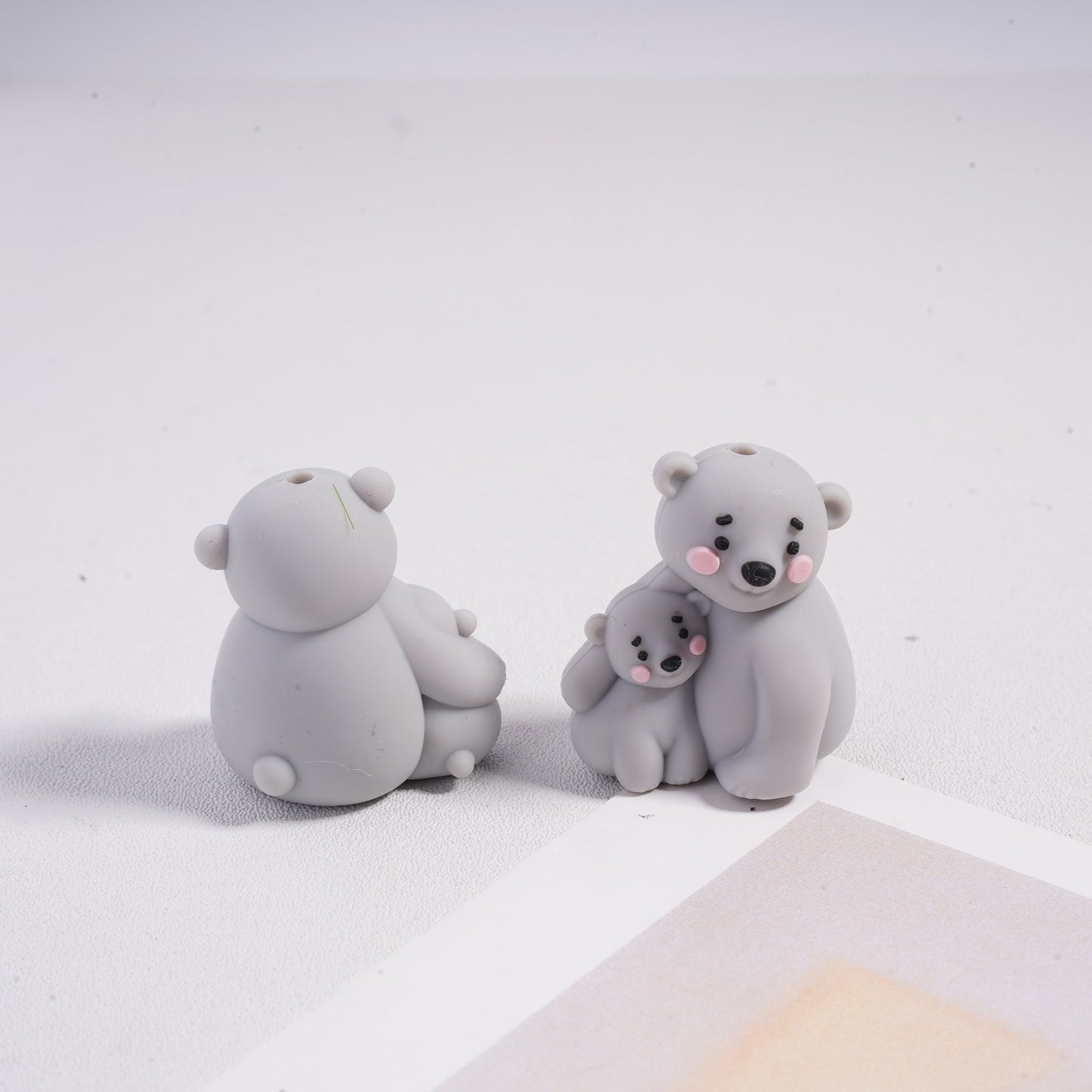 3D Mom & Baby Polar Bear Nestled Together Silicone Focal Beads Random Mix
