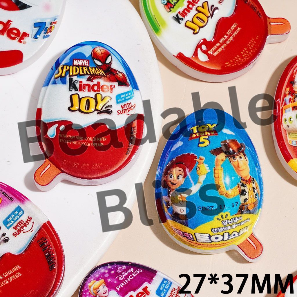 Acrylic Beads Kinder Joy Egg with Toy Adventure Character Pattern, Snack Candy Series, 27*37MM, Random Mix